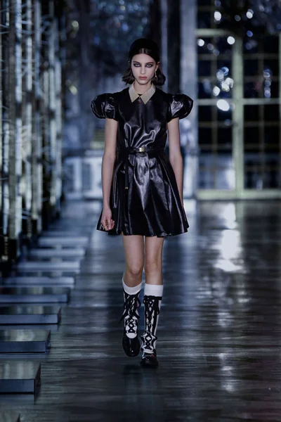 Look 5